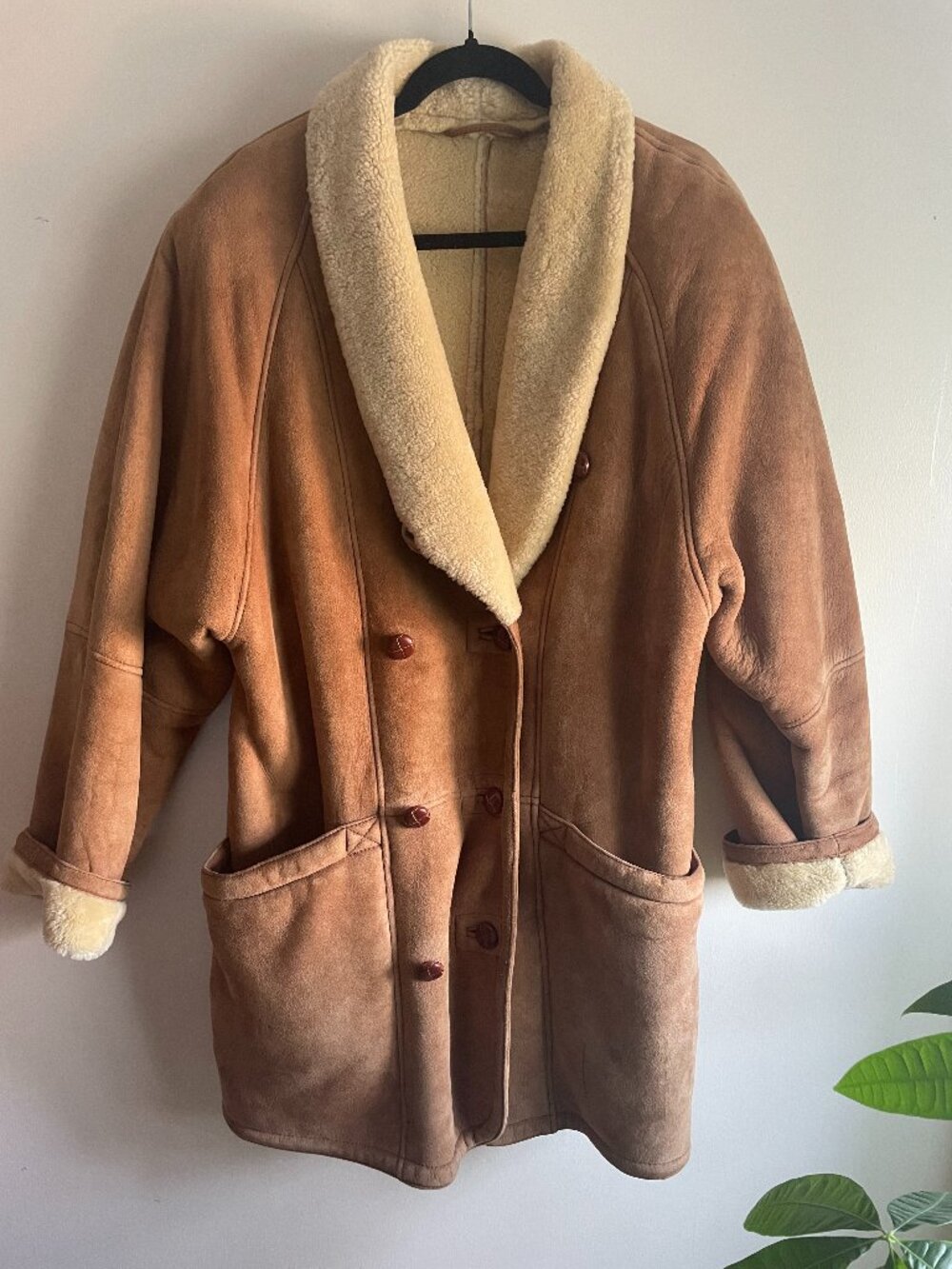 Vintage 80's Men's Danier Double Breasted Sheepskin Coat Size Medium